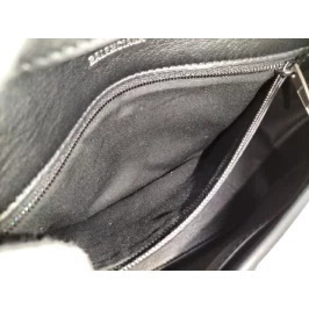 BALENCIAGA Downtown Shoulder Bag Leather Black - Picture 8 of 9